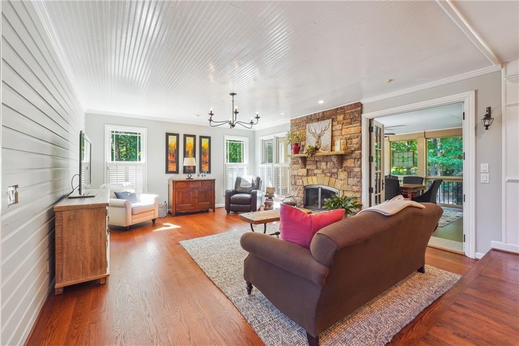 5921 Foxtail Cove