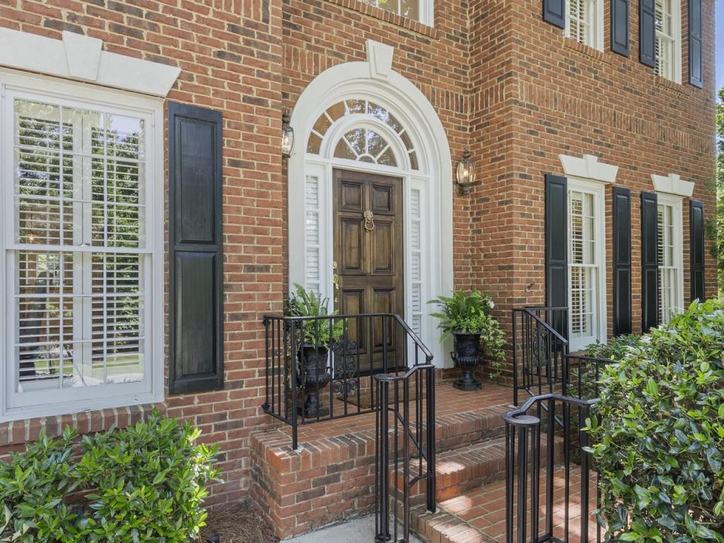 860 Randall Court