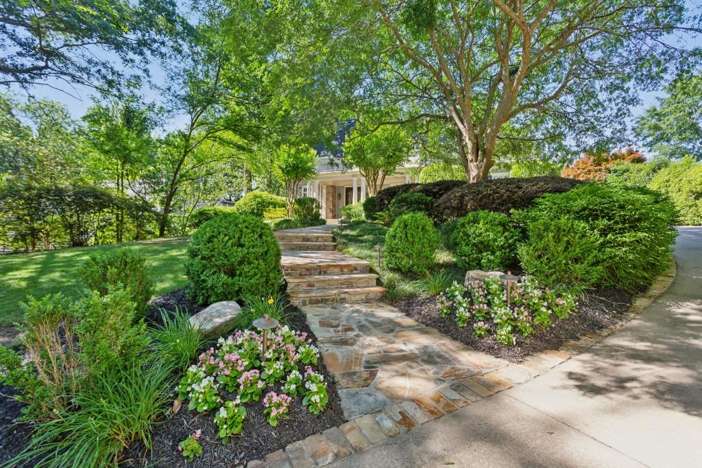 980 Peachtree Battle Avenue