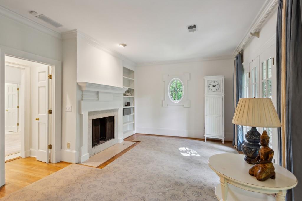 980 Peachtree Battle Avenue