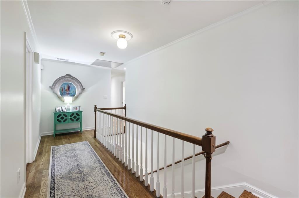 210 Marsh Glen Point