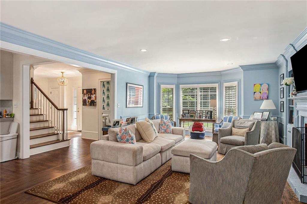 210 Marsh Glen Point