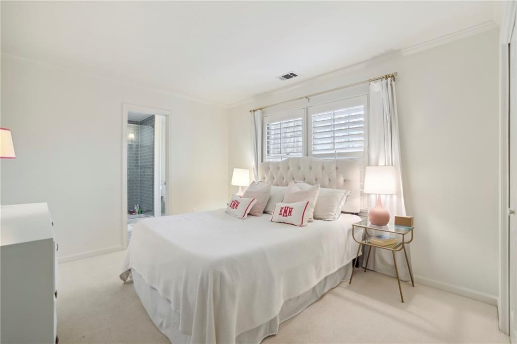 210 Marsh Glen Point