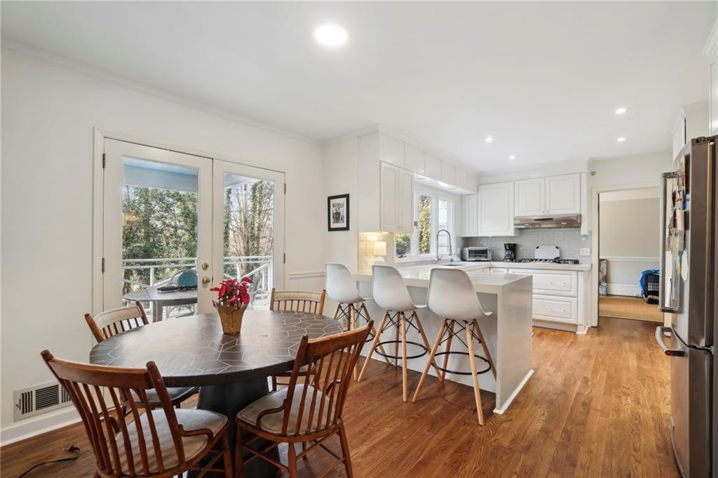 210 Marsh Glen Point