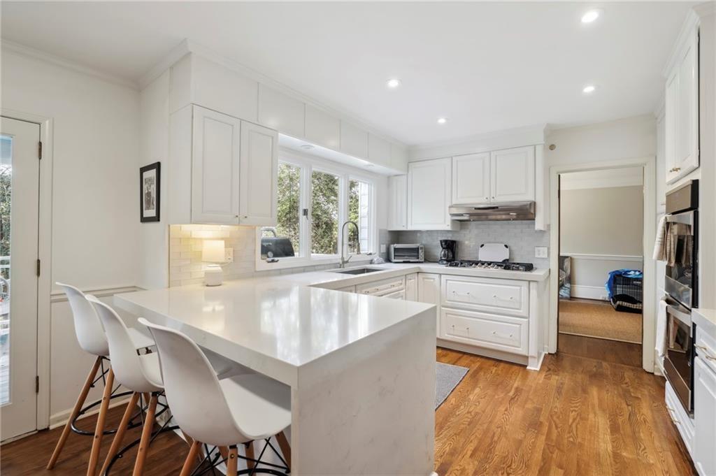 210 Marsh Glen Point