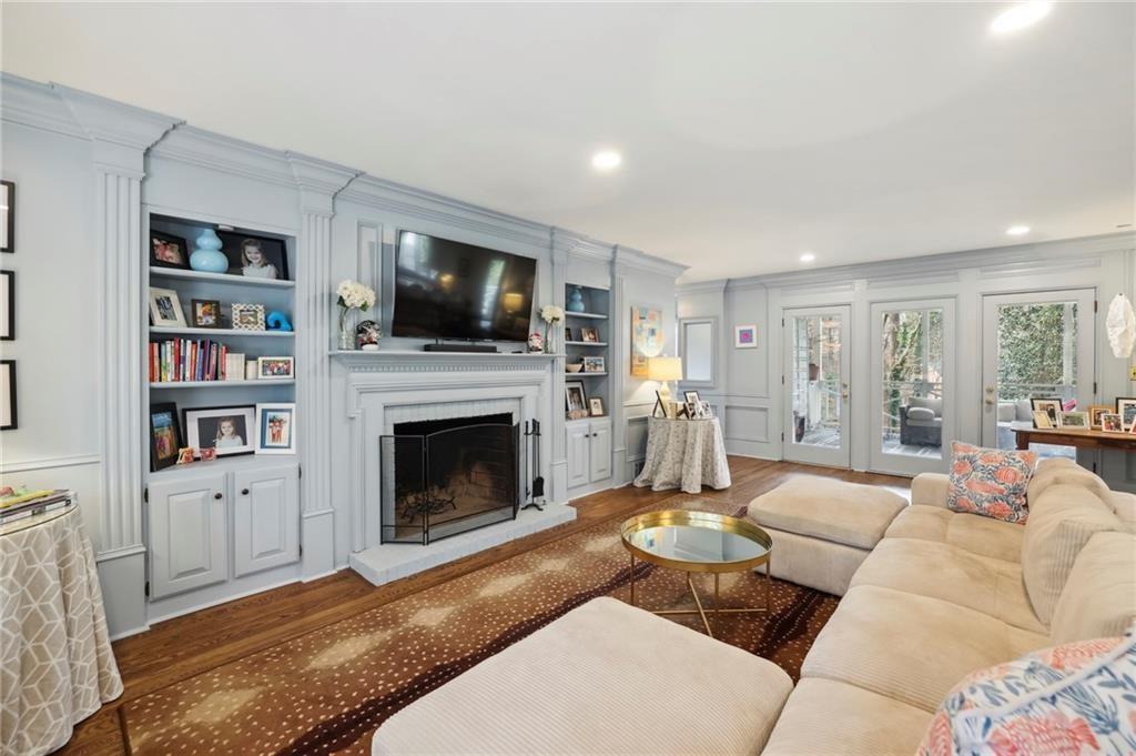 210 Marsh Glen Point