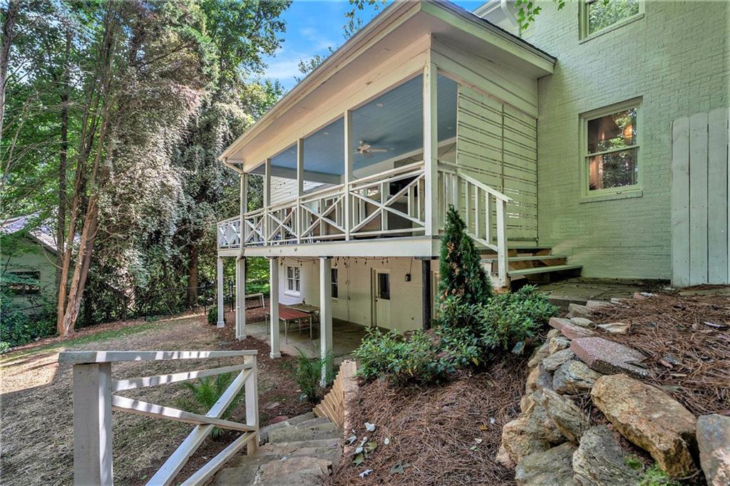 210 Marsh Glen Point
