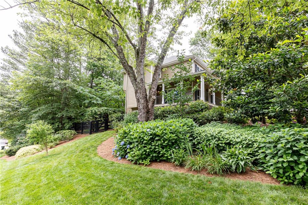 4200 Westchester Trace NE