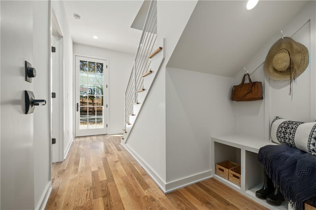 594 Irwin Street NE Unit 2