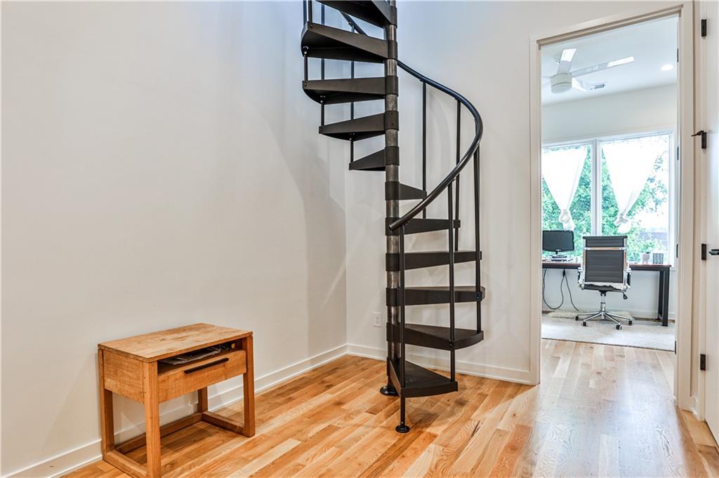 594 Irwin Street NE Unit 2