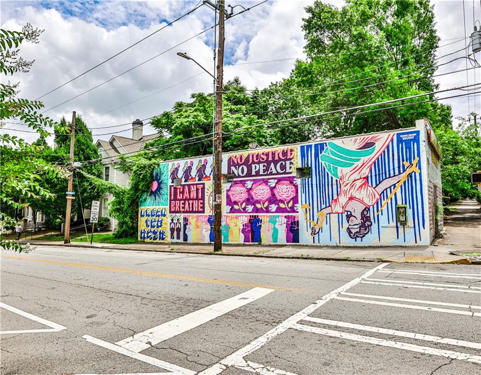594 Irwin Street NE Unit 2