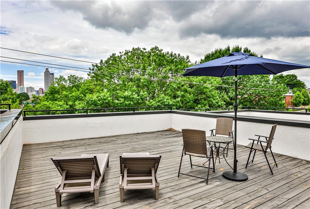 594 Irwin Street NE Unit 2