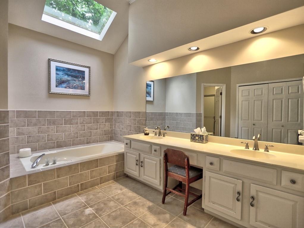 4275 Shipyard Trace NE