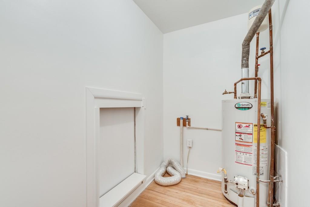 1042 Saint Charles Avenue NE Unit 8