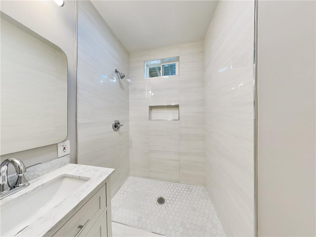 1539 N Morningside Drive Unit #1