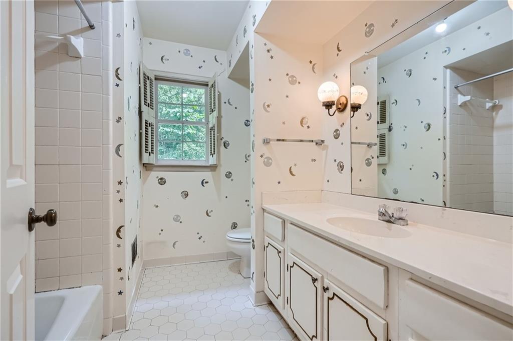 2565 Old Orchard Trail