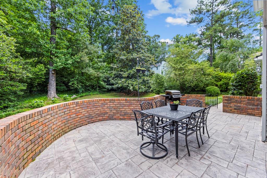 200 Lamplighter Lane SE