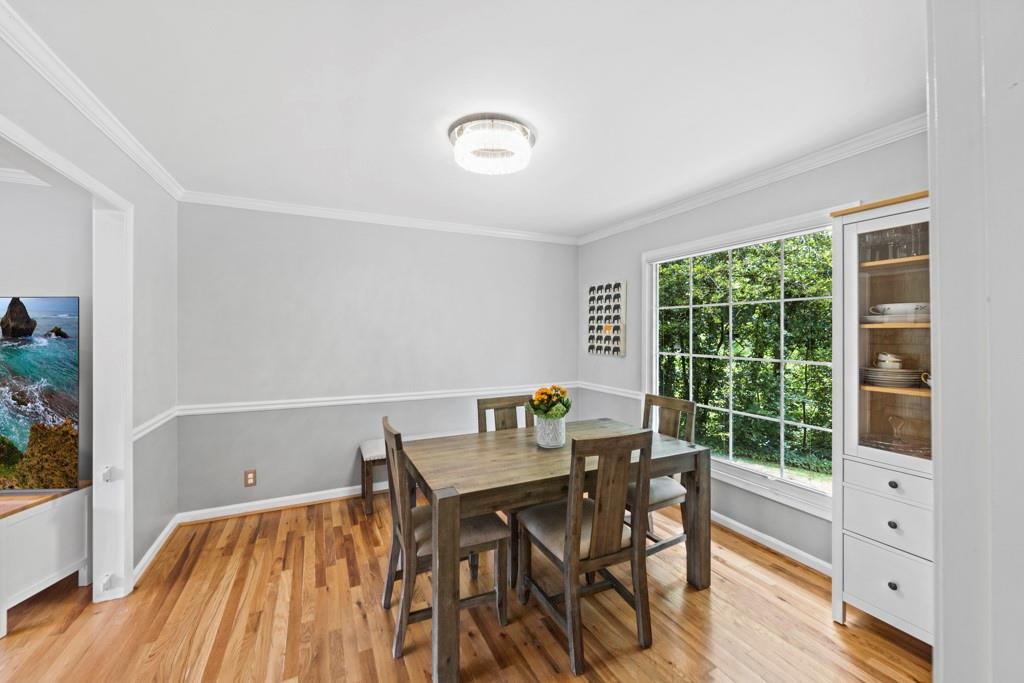 200 Lamplighter Lane SE