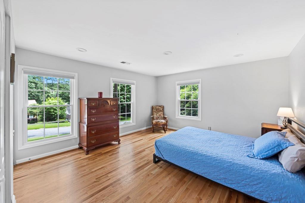 200 Lamplighter Lane SE