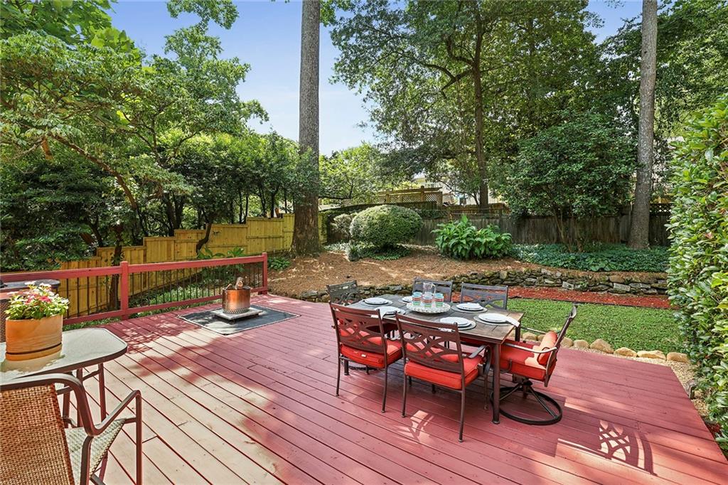 376 Garden Lane NW