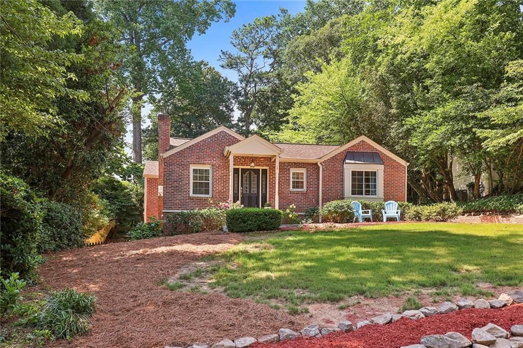376 Garden Lane NW