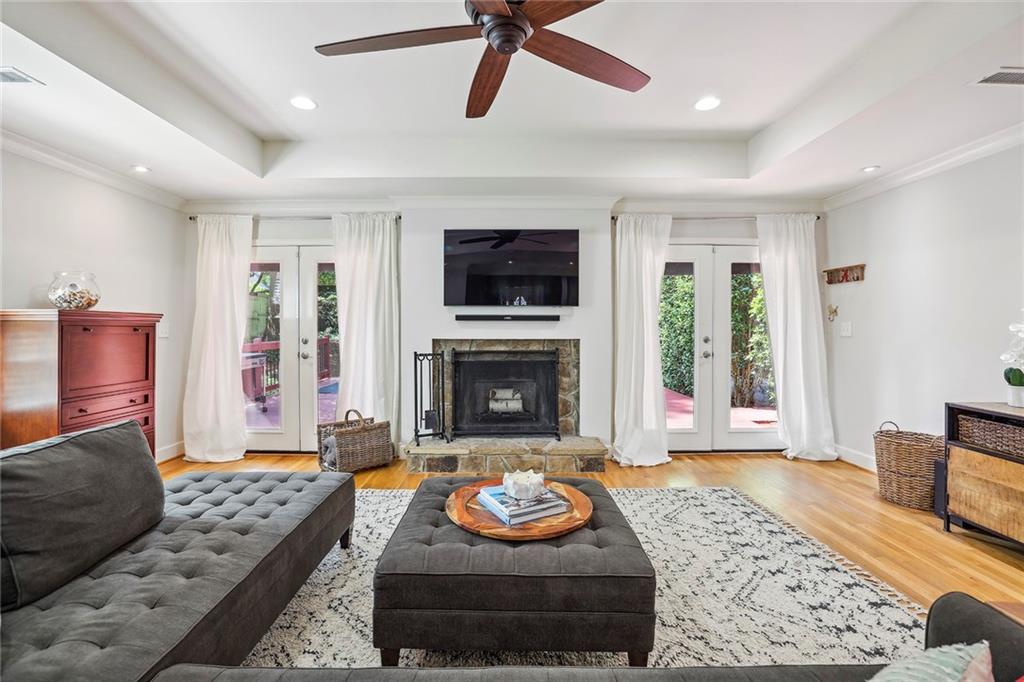 376 Garden Lane NW