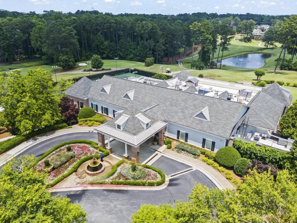 3477 Greystone Court NE