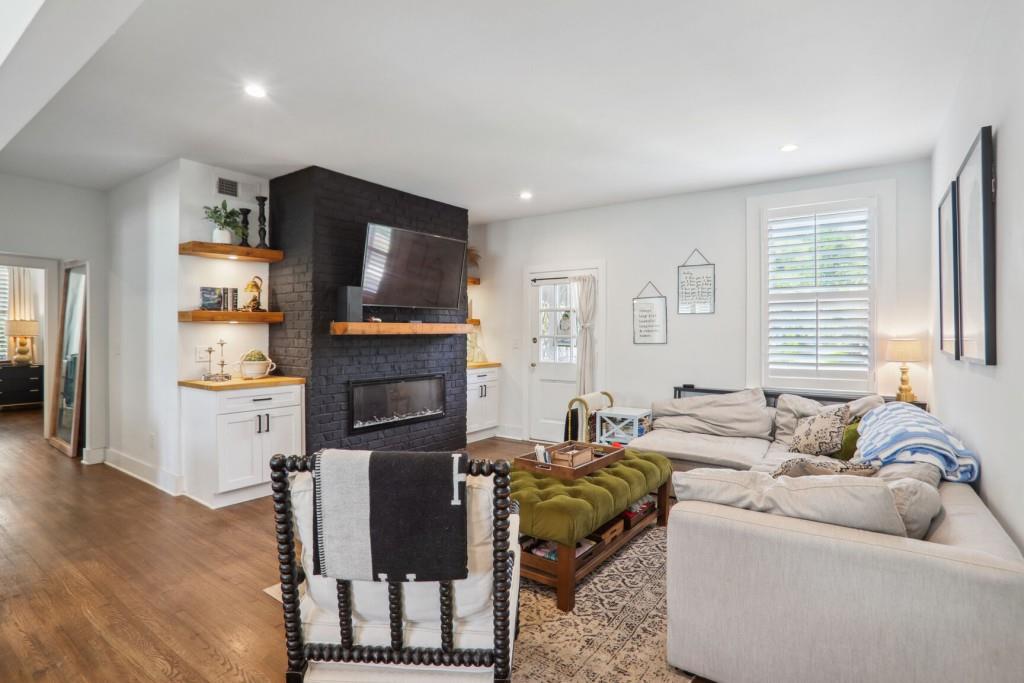 98 Peachtree Memorial Drive NW Unit 2