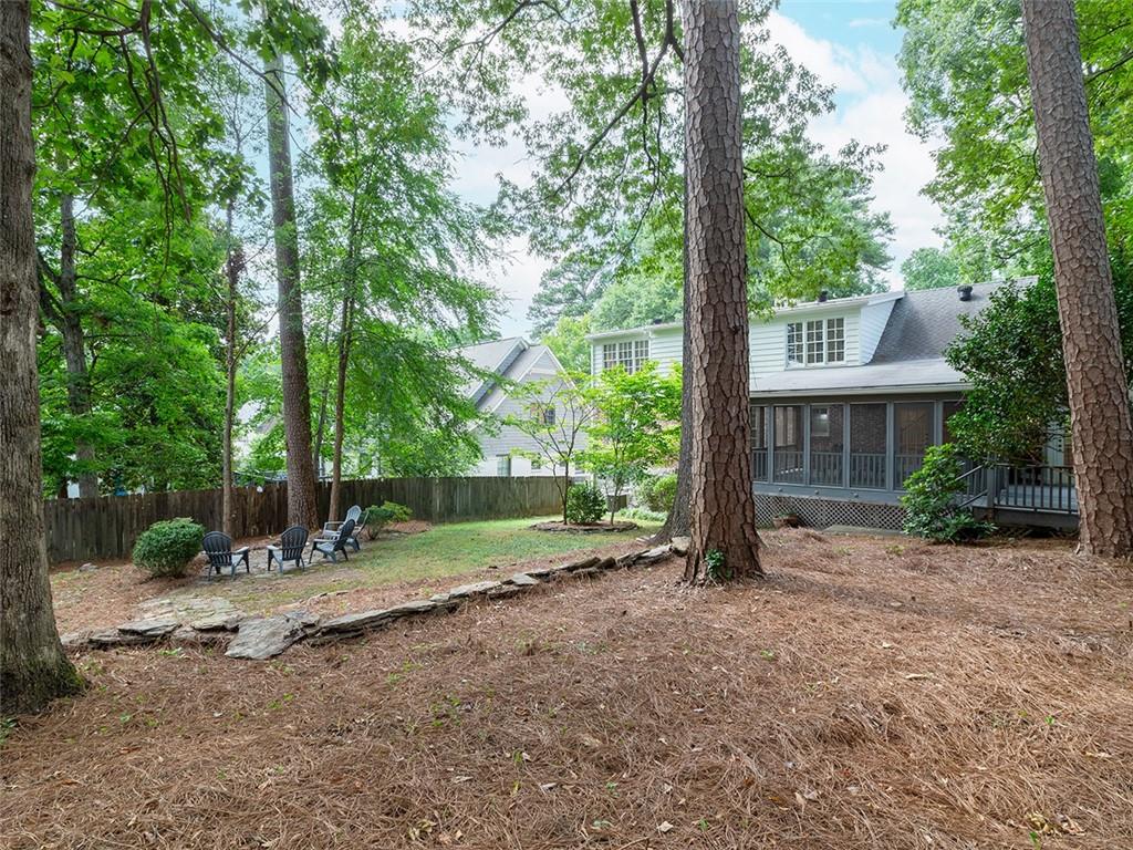 383 E Wesley Road NE