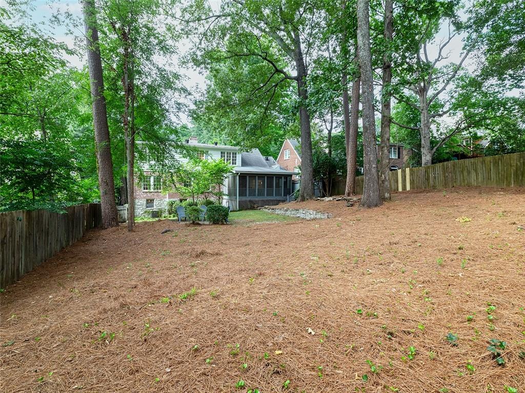 383 E Wesley Road NE