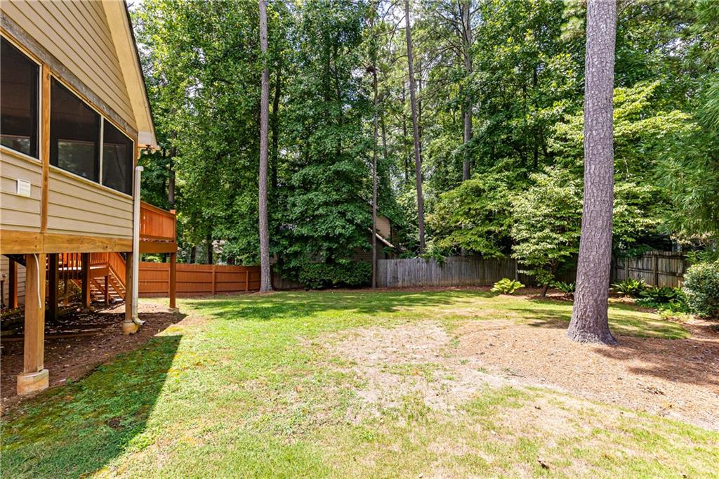4800 Hillside Court