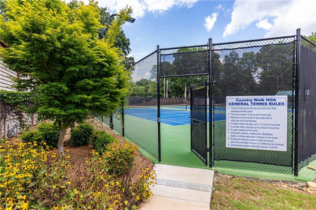 4800 Hillside Court