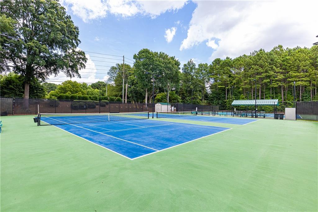 4800 Hillside Court