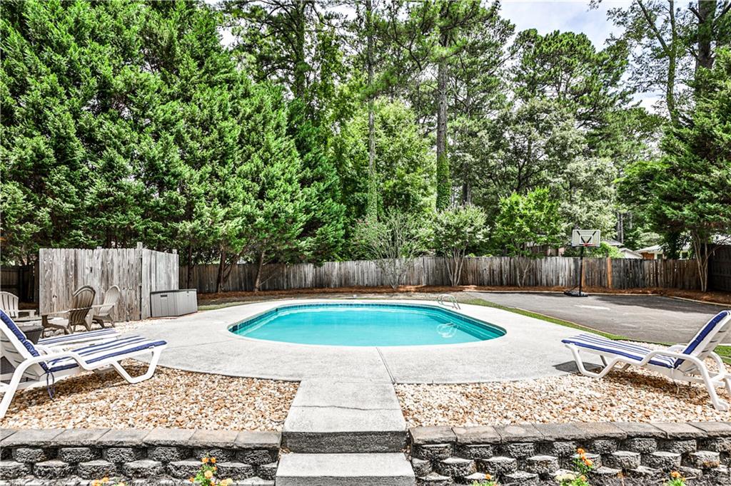 1642 Courtleigh Drive