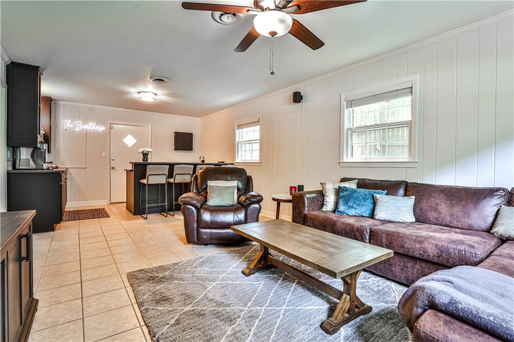 1642 Courtleigh Drive