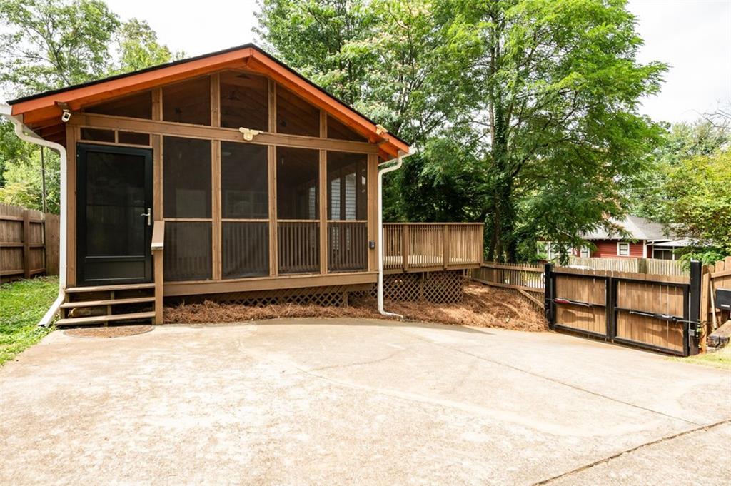 2326 HOSEA L WILLIAMS Drive