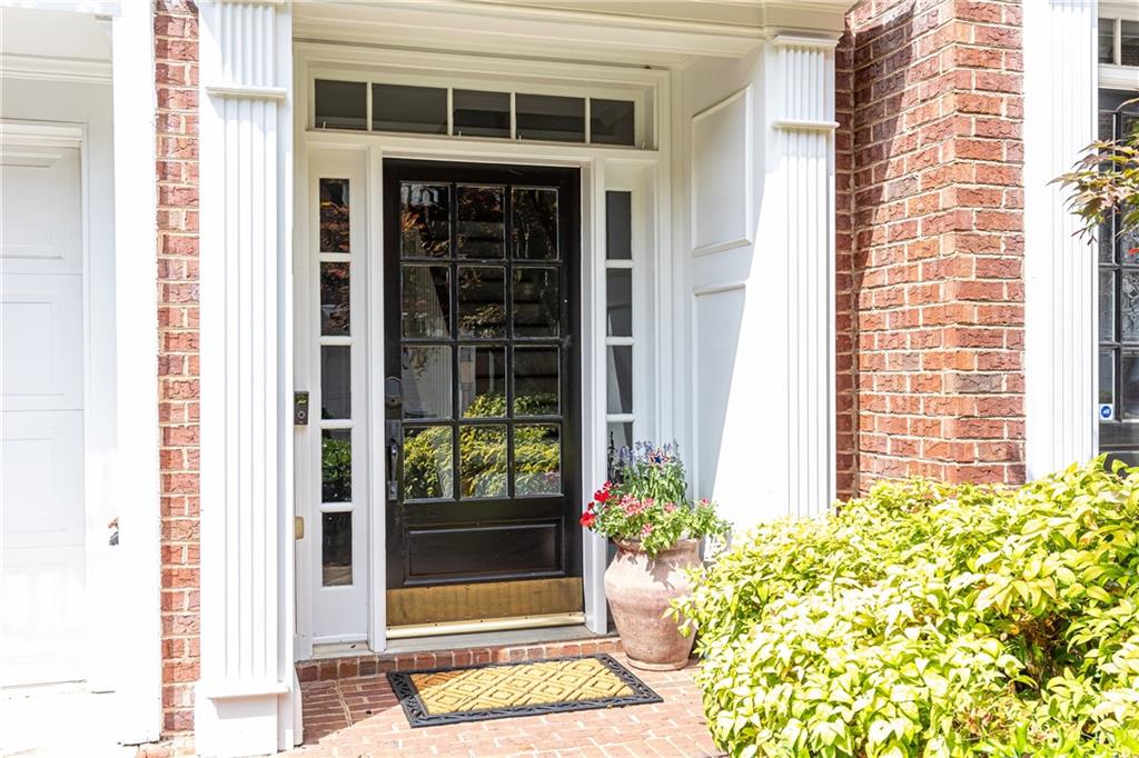 1808 Waters Edge Trail