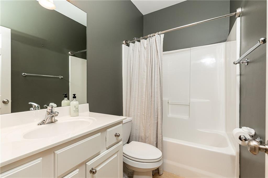 1808 Waters Edge Trail
