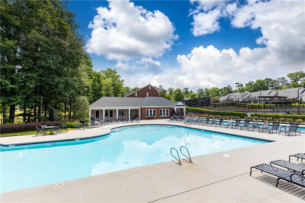 1808 Waters Edge Trail