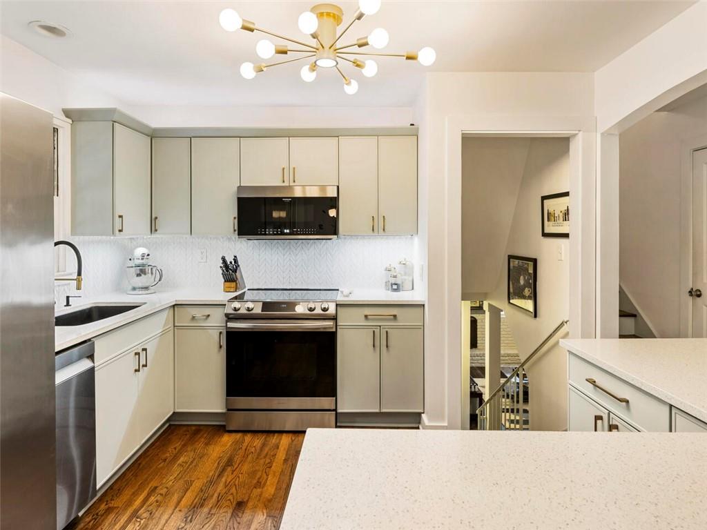 2755 Pioneer Court