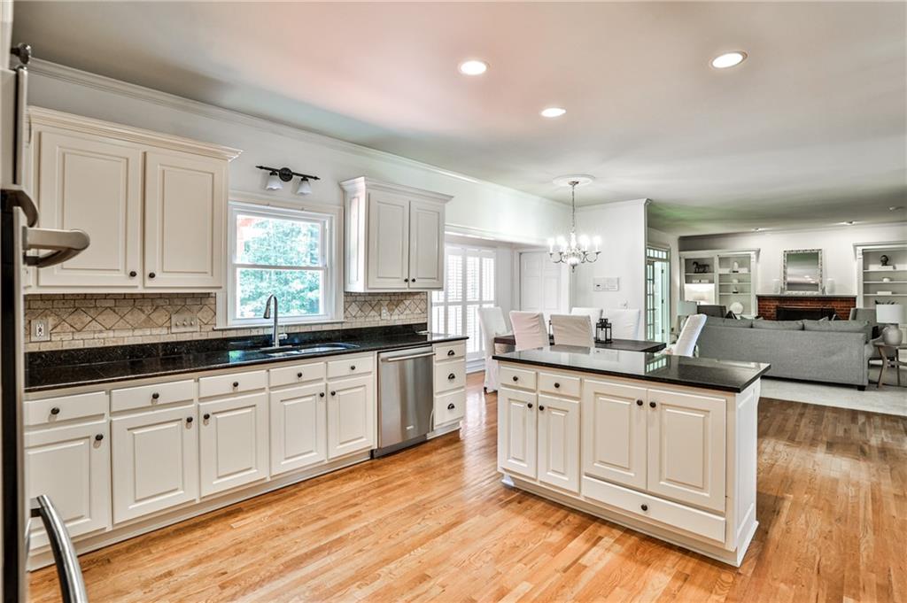 1565 Winding Creek Circle
