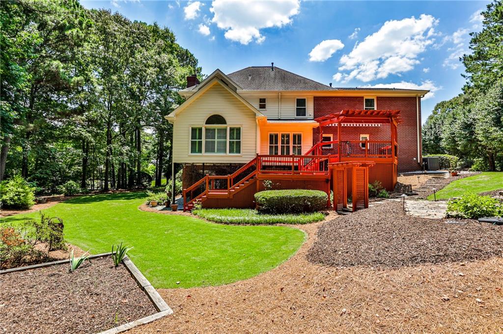 1565 Winding Creek Circle