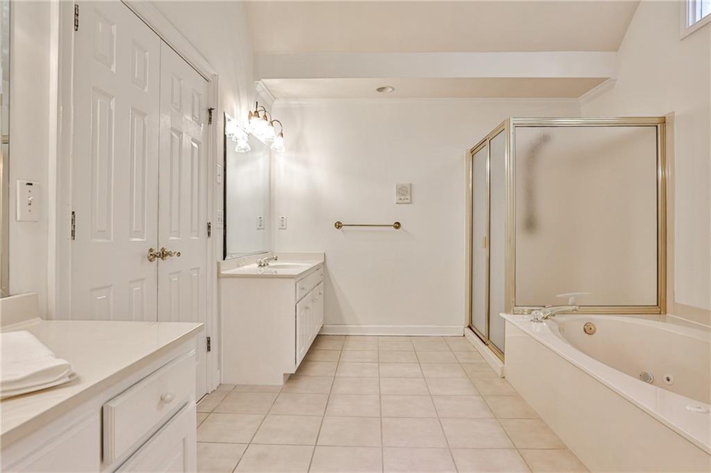 1565 Winding Creek Circle