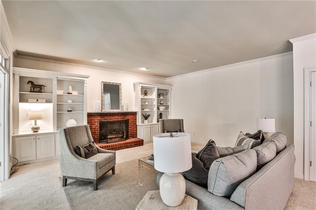 1565 Winding Creek Circle
