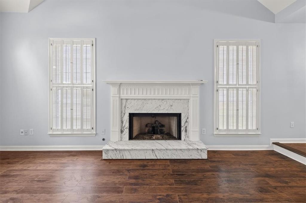 190 Glen Holly Drive