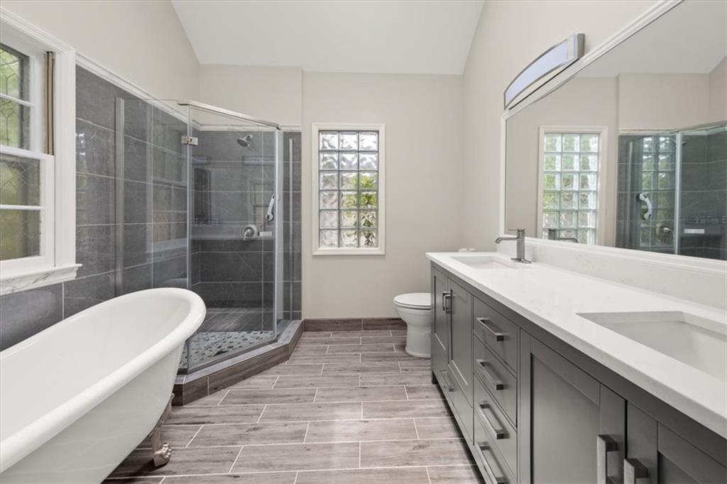 190 Glen Holly Drive