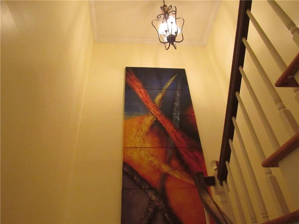 3873 Roswell Road Unit 13