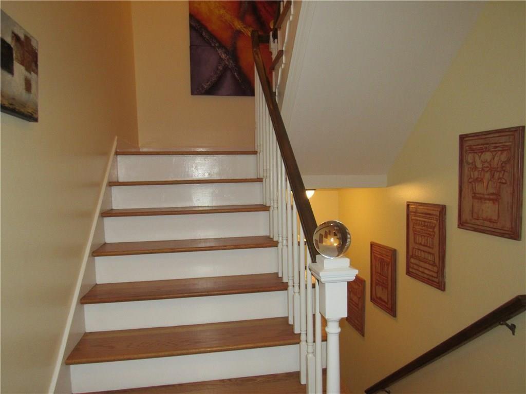 3873 Roswell Road Unit 13