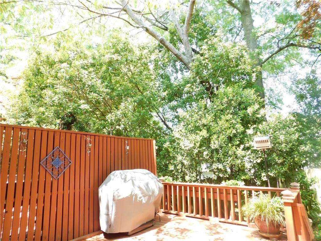 3873 Roswell Road Unit 13
