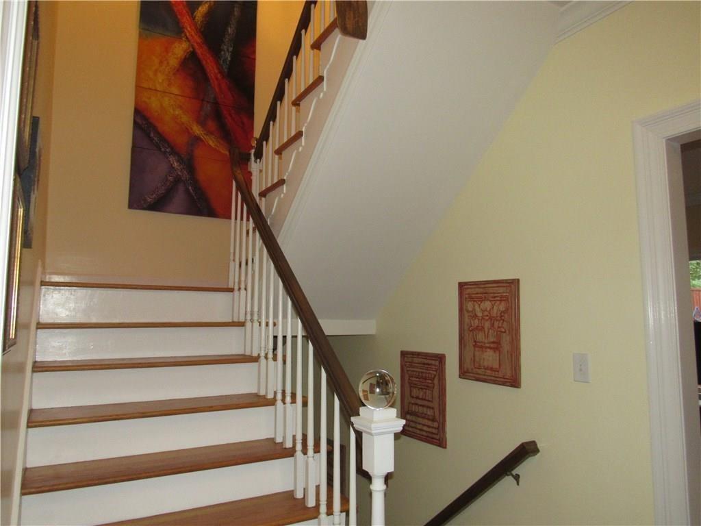 3873 Roswell Road Unit 13